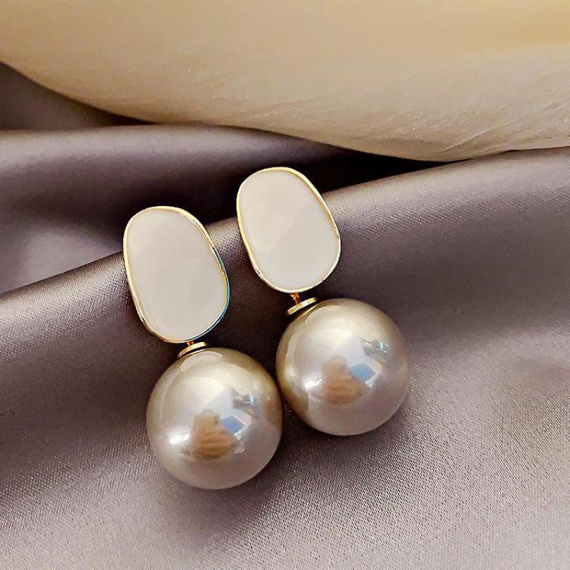 Orecchini di perle nobili di a - Pearl Stud Earrings recensione e prezzo
