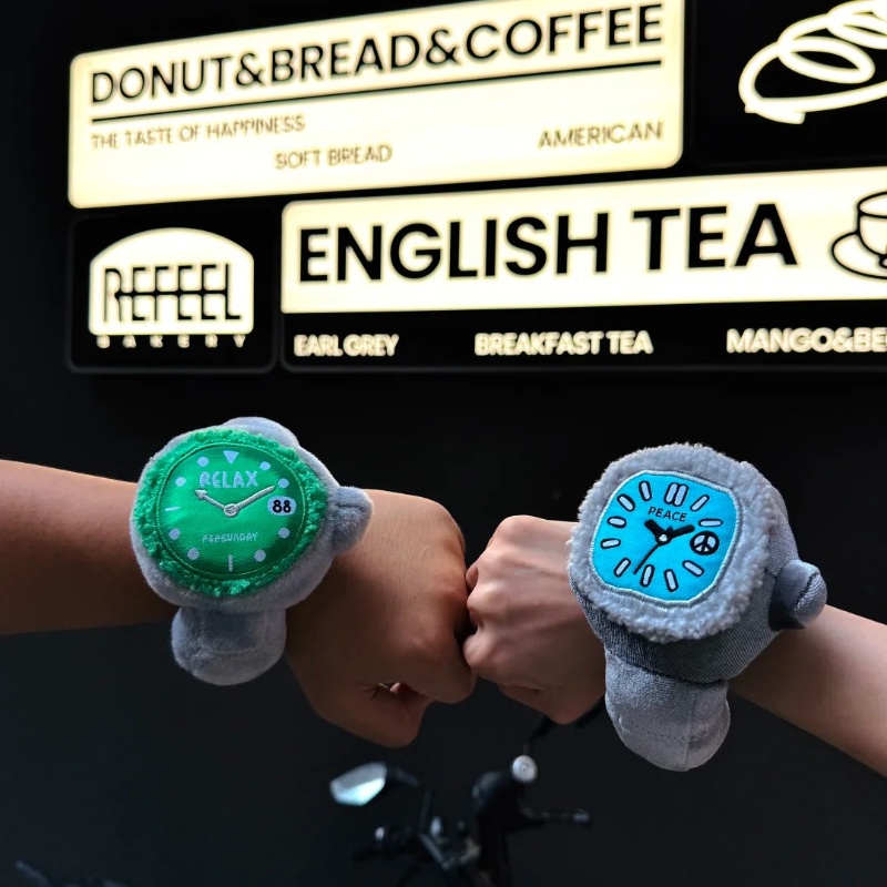 Disponibile Pop Sunday Peluche - Jewelry For Watches recensione e prezzo