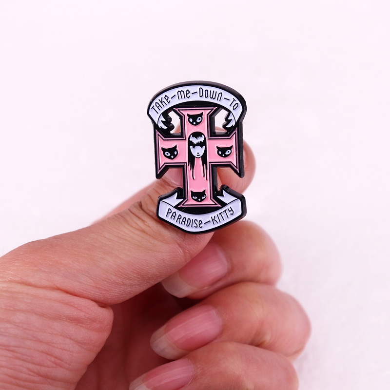 Emily the Strange Take Me Down - Paradise Jewelry & Watches Llc Miami Reviews recensione e prezzo