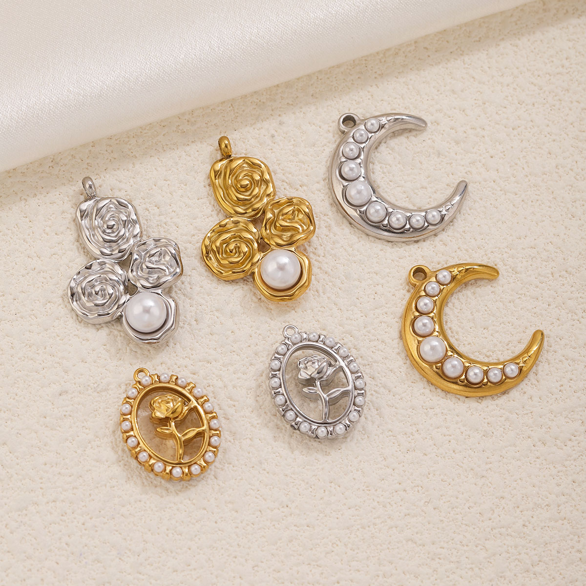 5 Pezzi Ciondoli a Forma di Lu - Pearl Stud Earrings recensione e prezzo