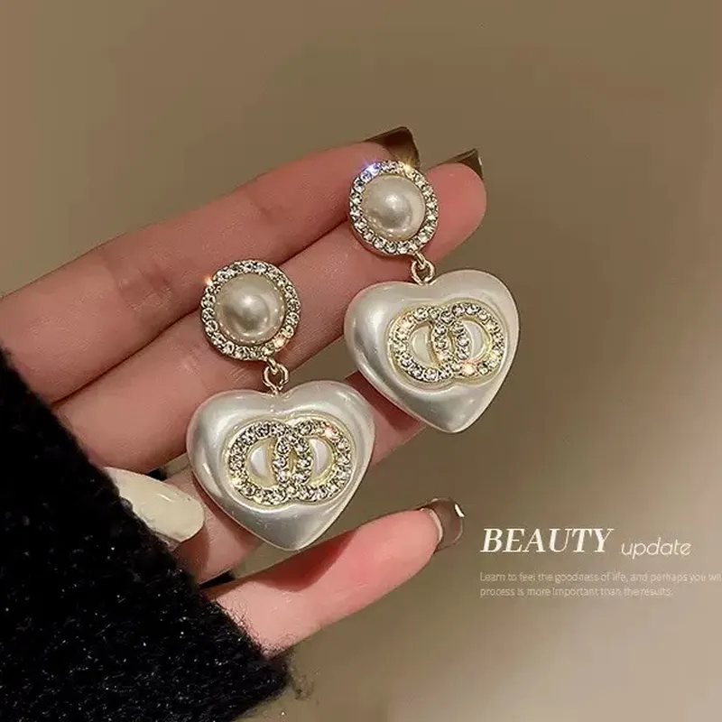 Orecchini a perno con perle e  - Pearl Stud Earrings recensione e prezzo